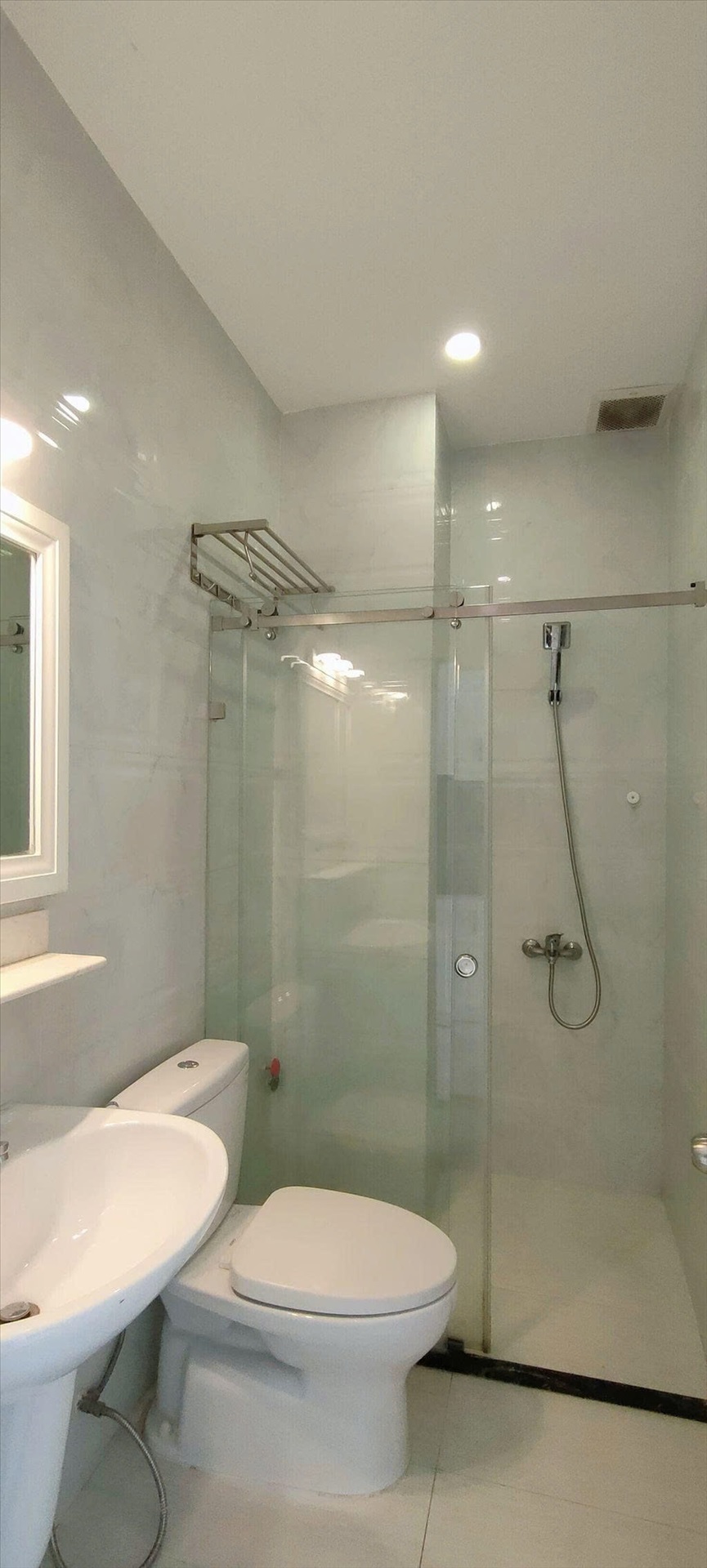 Phòng trọ Studio 20m2 tại PTC House Nguyễn Phi Khanh - Quận 1 - Phòng tắm