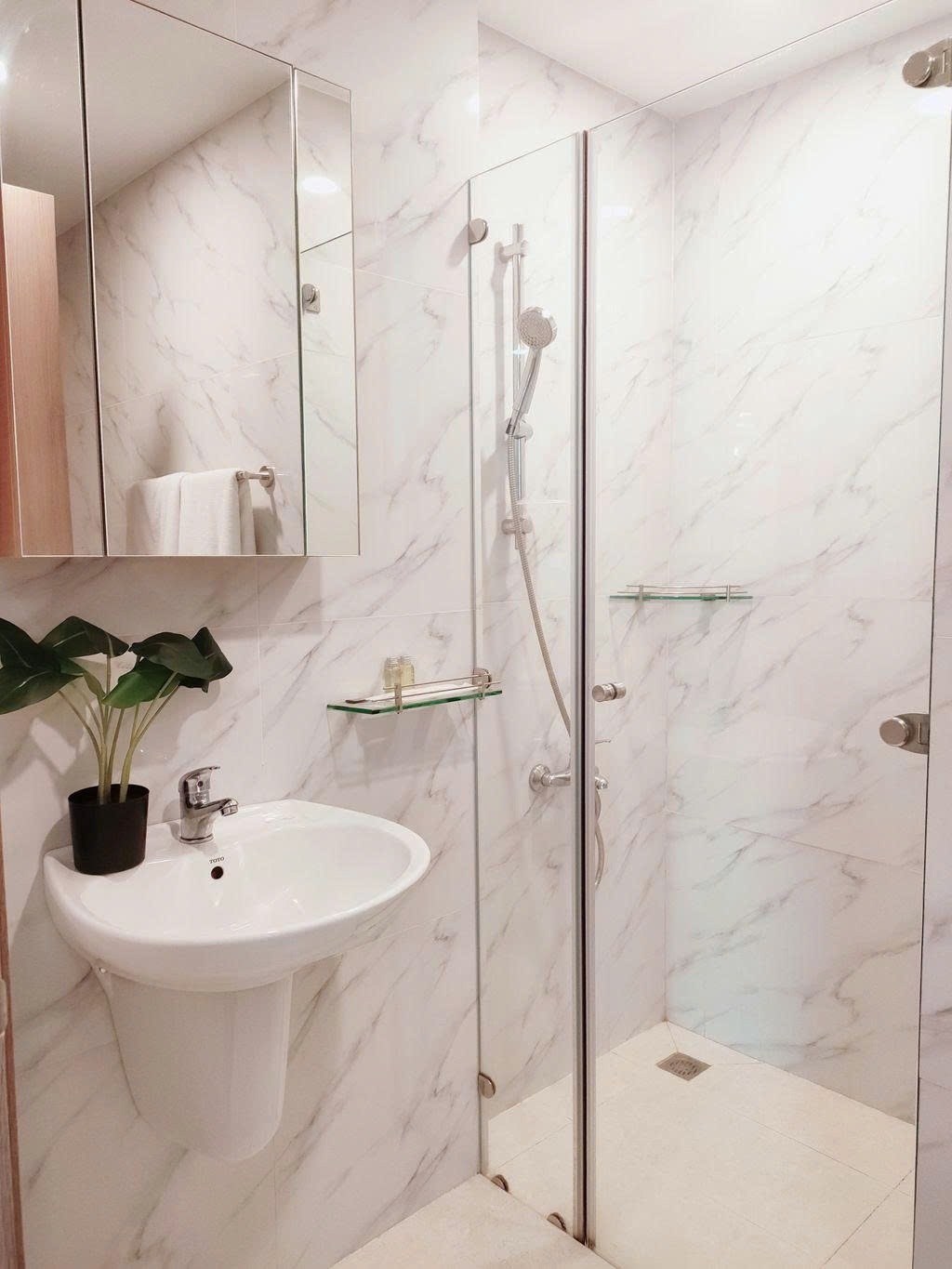 Phòng trọ Studio 30m2 tại PTC House Cao Thắng - Quận 3 - Phòng tắm