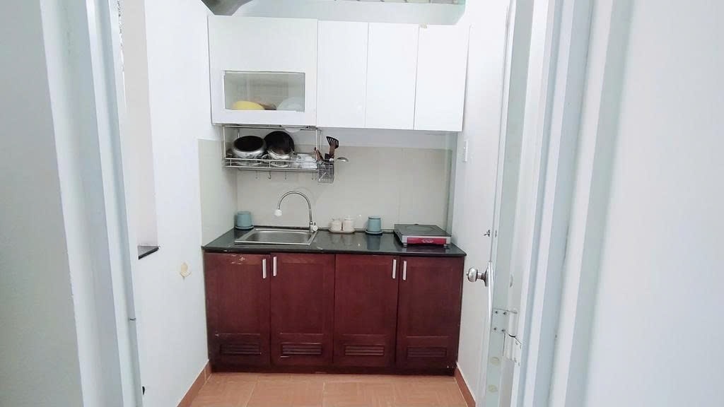 Phòng trọ PTC House 3 Nguyễn Trãi - Quận 1 - Phòng (*)