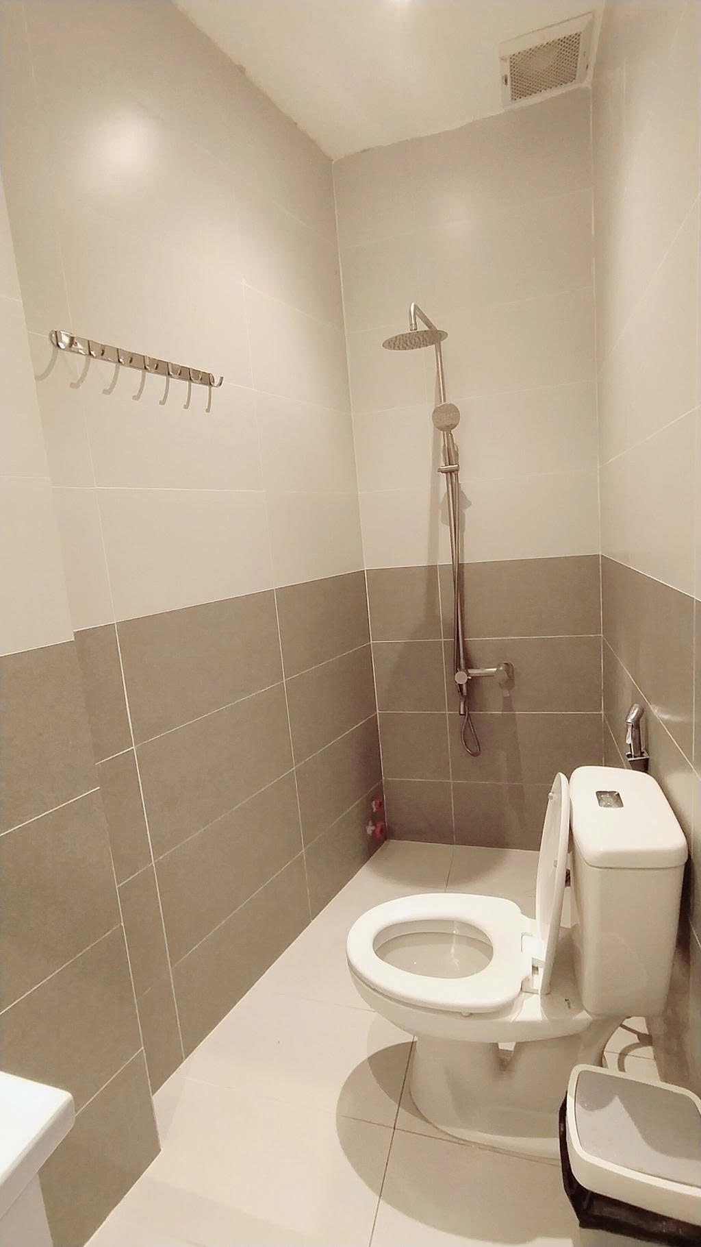 Phòng trọ Studio 20m2 tại PTC House 2 Cống Quỳnh - Quận 1 - Phòng tắm