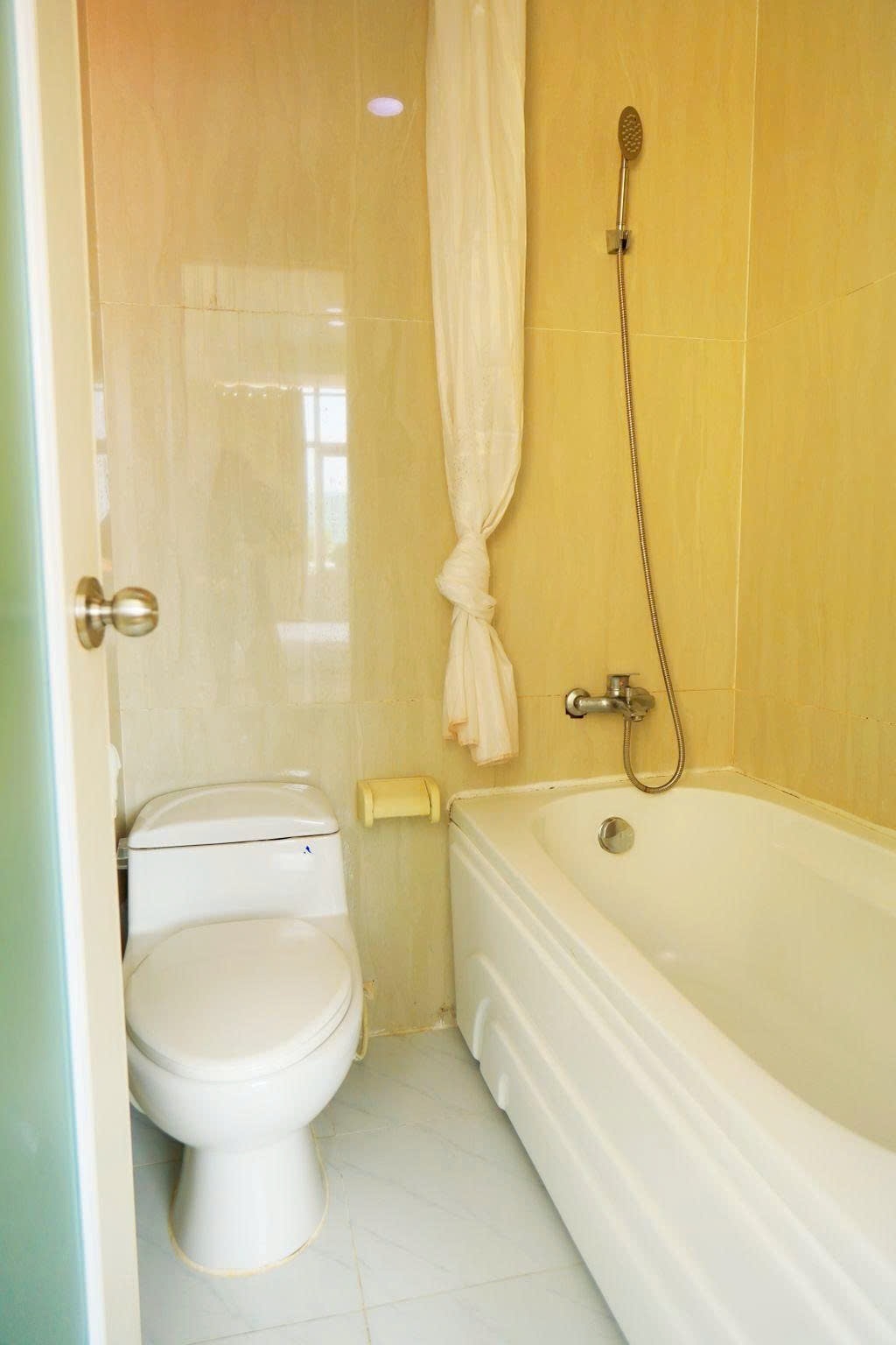 Phòng trọ Studio 20m2 tại PTC House Nguyễn Trung Ngạn - Quận 1 - Phòng tắm