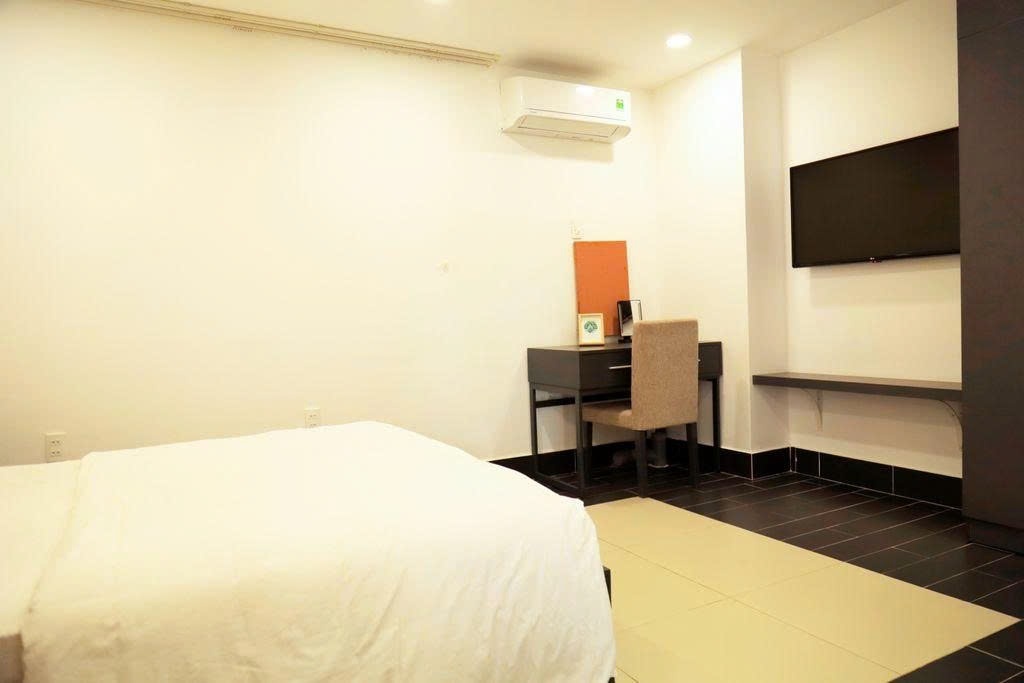 Phòng trọ 1 Phòng ngủ 30m2 tại PTC House 6 Lê Văn Sỹ - Quận 3 - Góc làm việc