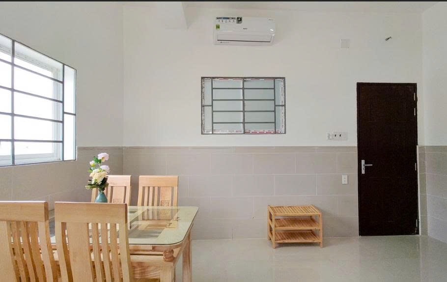 Phòng trọ Duplex 16m2 tại PTC House 2 Lý Phục Man - Quận 7 - Phòng khách