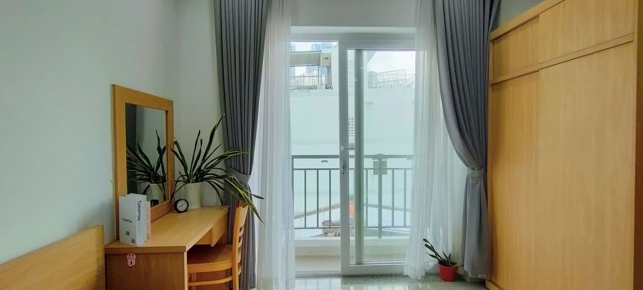 Phòng trọ PTC House 3 Nguyễn Hữu Cảnh - Bình Thạnh - Phòng (*)