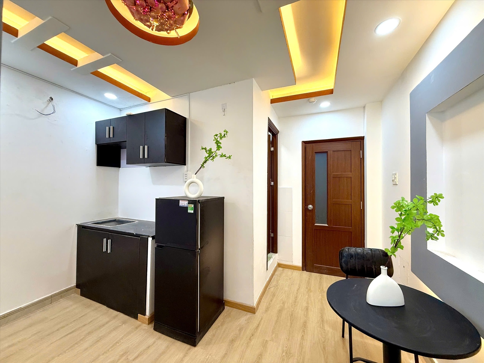 Phòng trọ Studio 35m2 tại Quân Home Lạc Long Quân - Tân Bình - Phòng bếp
