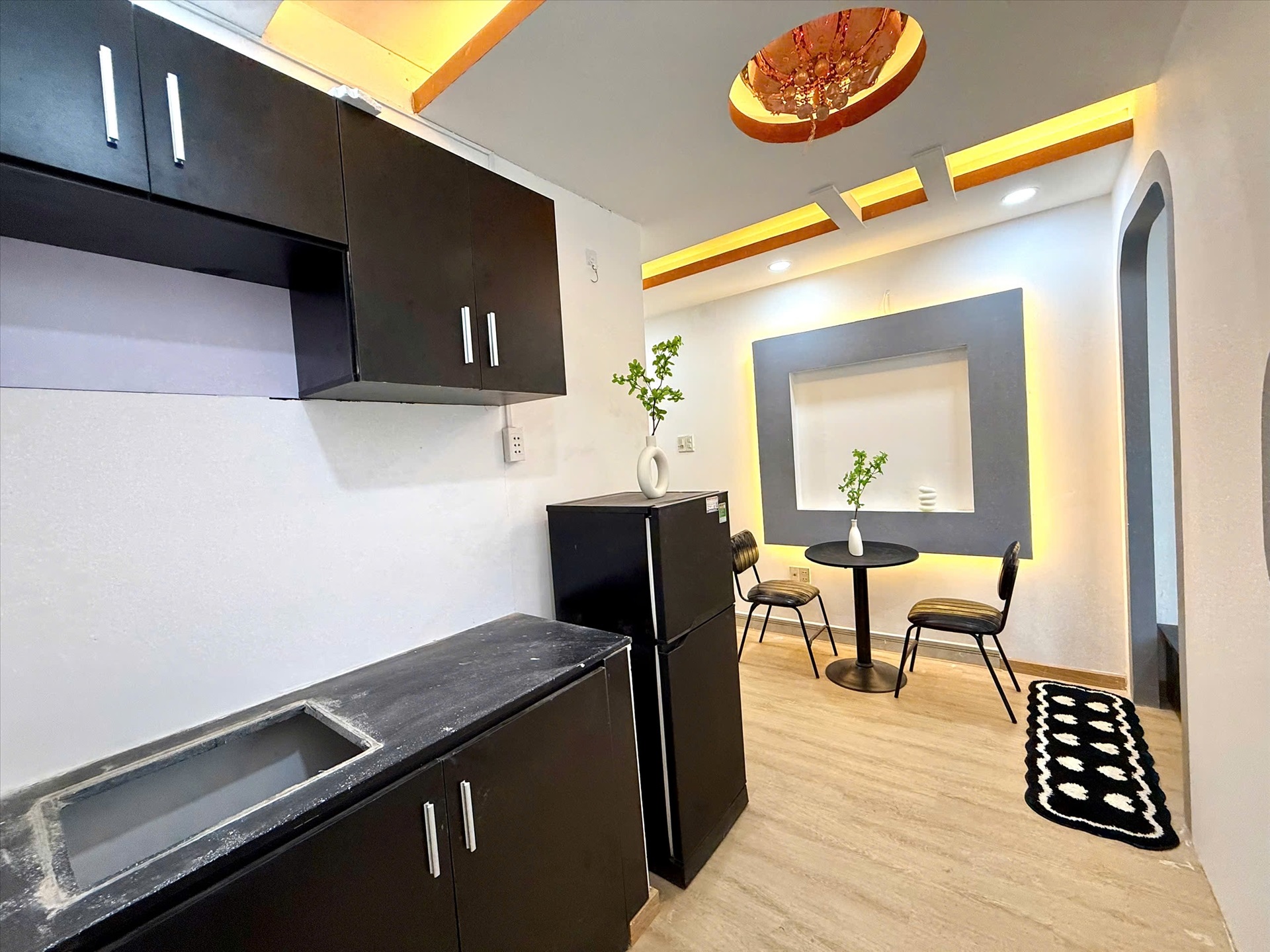 Phòng trọ Studio 35m2 tại Quân Home Lạc Long Quân - Tân Bình - Phòng bếp