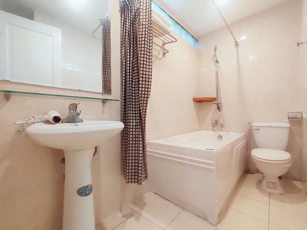 Phòng trọ Studio 45m2 tại PTC House Nam Ngư - Hoàn Kiếm  - Phòng tắm