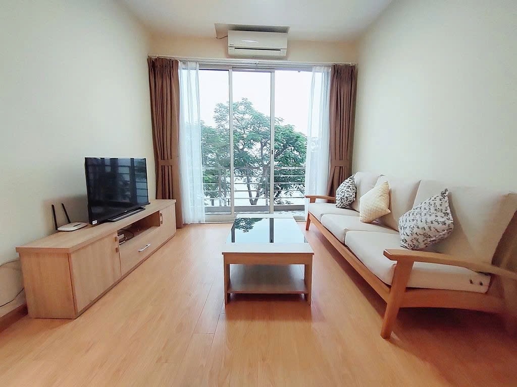 Phòng trọ Studio 45m2 tại PTC House Vệ Hồ - Tây Hồ  - Phòng khách