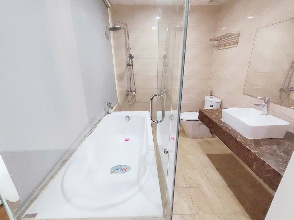 Phòng trọ 1 Phòng ngủ 50m2 tại PTC House Dịch Vọng Hậu - Cầu Giấy - Phòng tắm