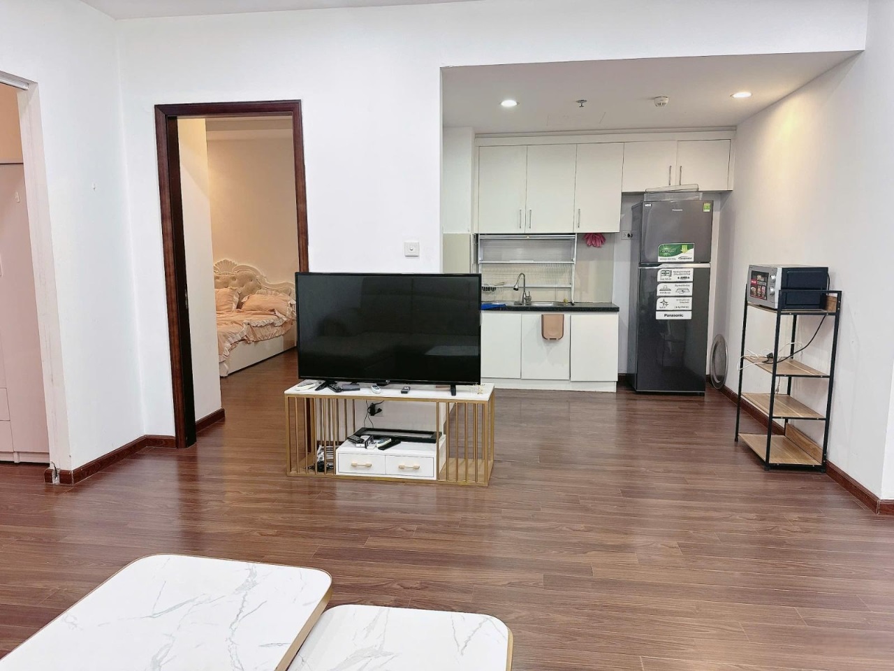 Phòng trọ 2 Phòng ngủ 83m2 tại Vinhomes Times City - Phòng khách