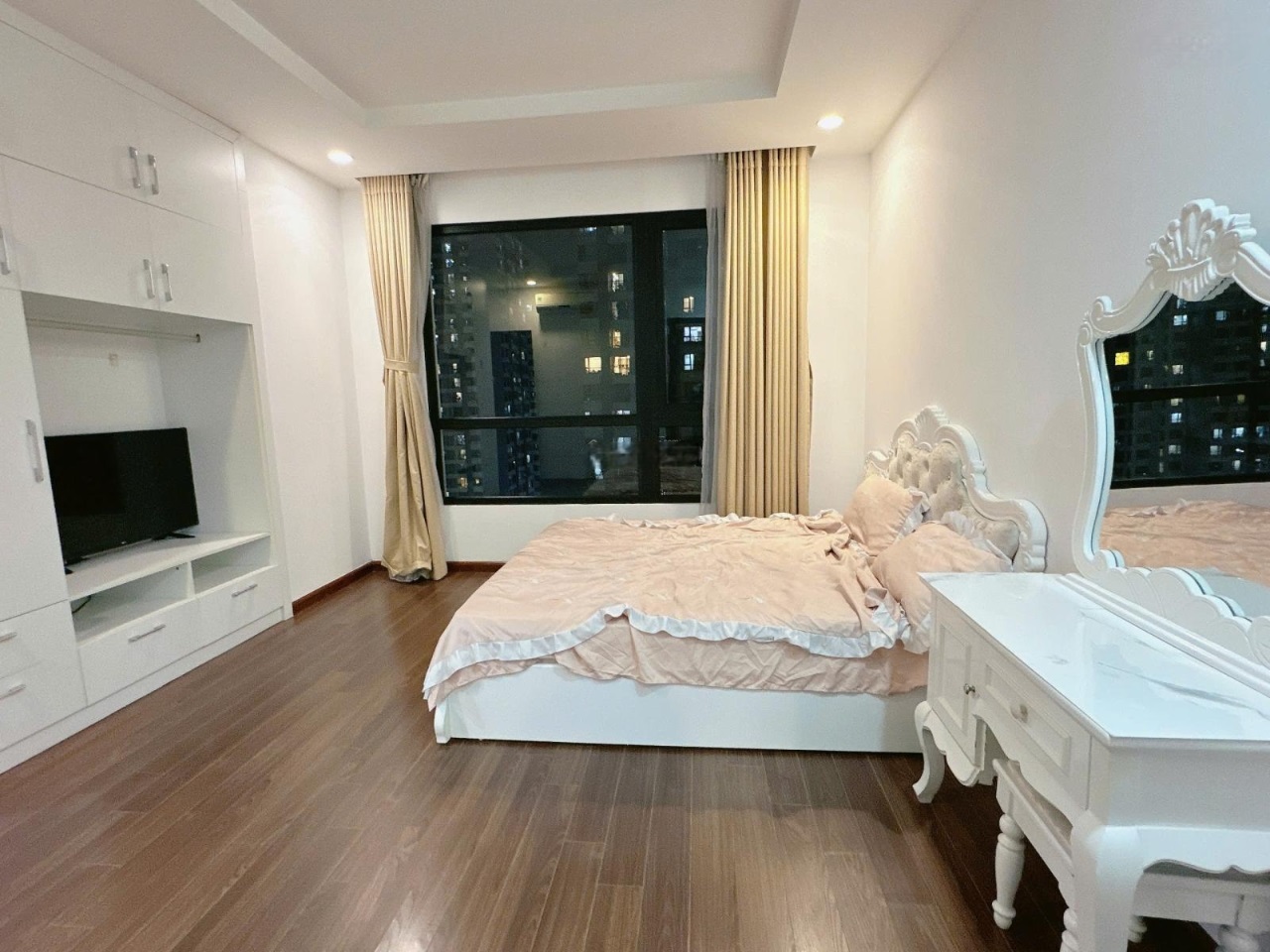 Phòng trọ 2 Phòng ngủ 83m2 tại Vinhomes Times City - Phòng ngủ