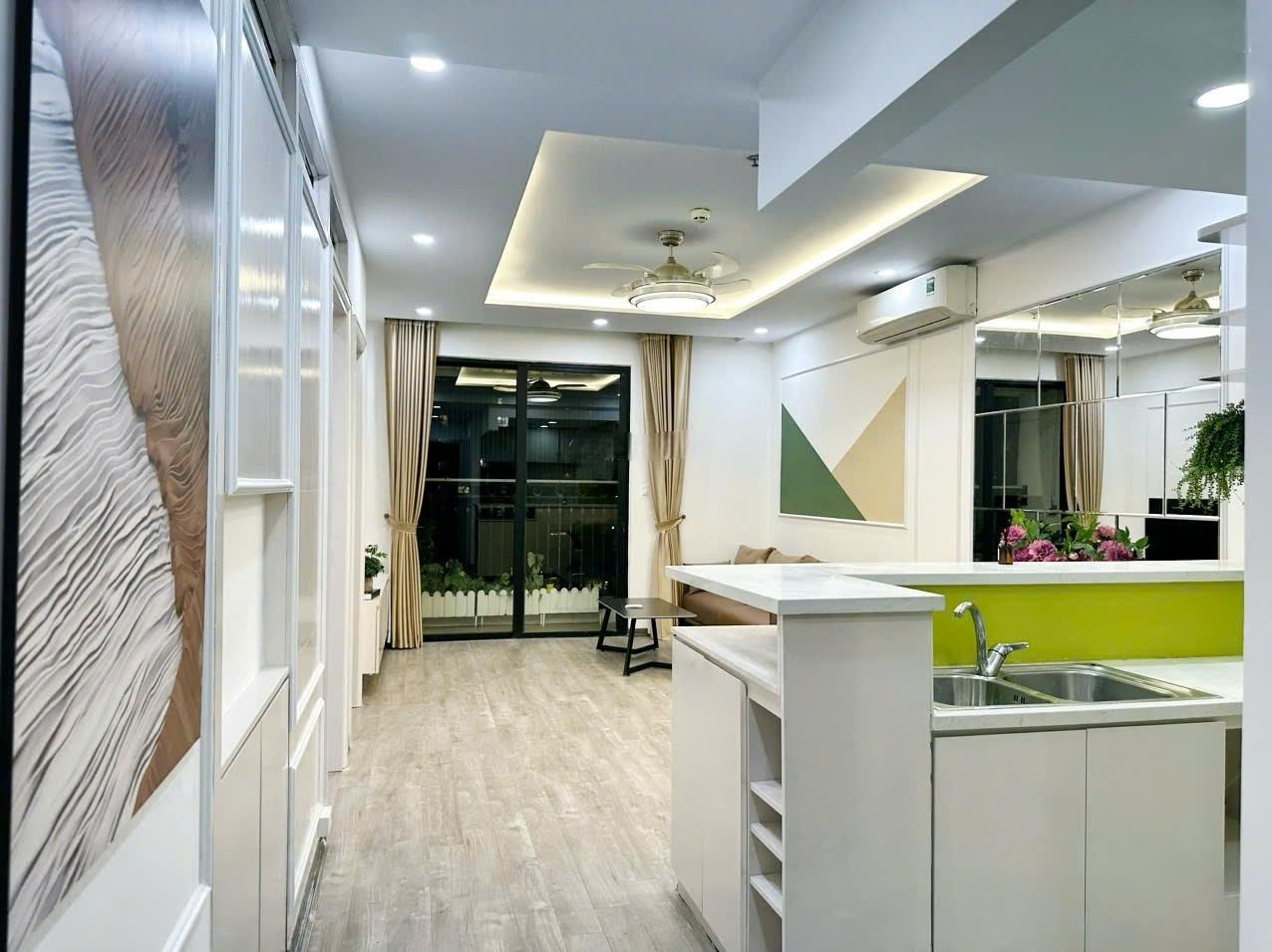 Phòng trọ 2 Phòng ngủ 75m2 tại Vinhomes Times City - Phòng khách