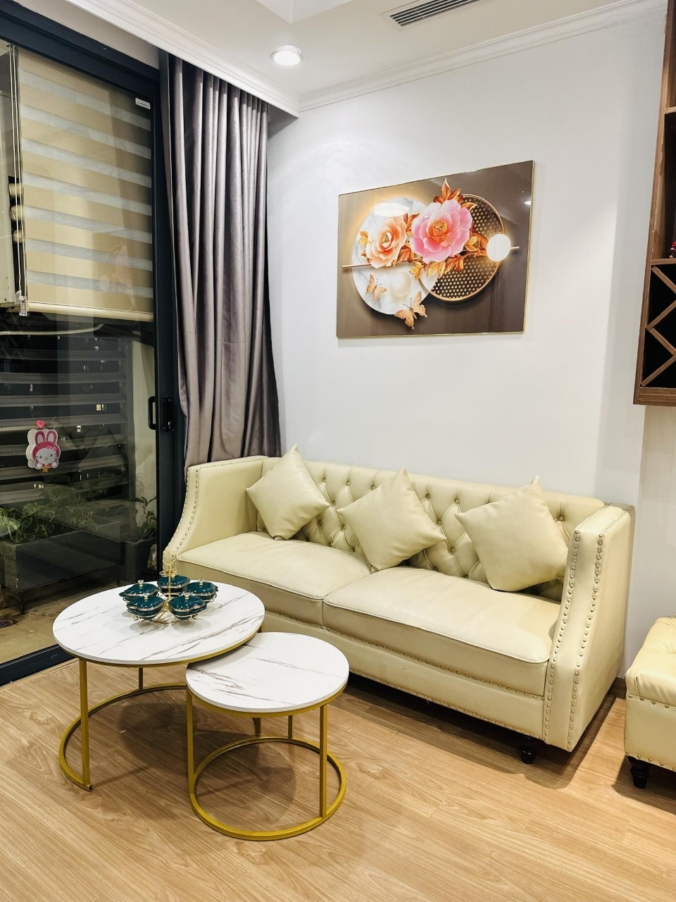 Phòng trọ 2 Phòng ngủ 83m2 tại Vinhomes Times City - Phòng khách