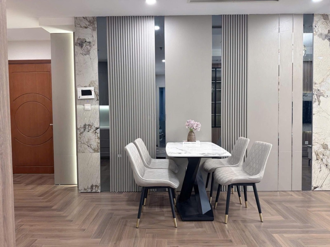 Phòng trọ 2 Phòng ngủ 95m2 tại Vinhomes Times City - Phòng bếp