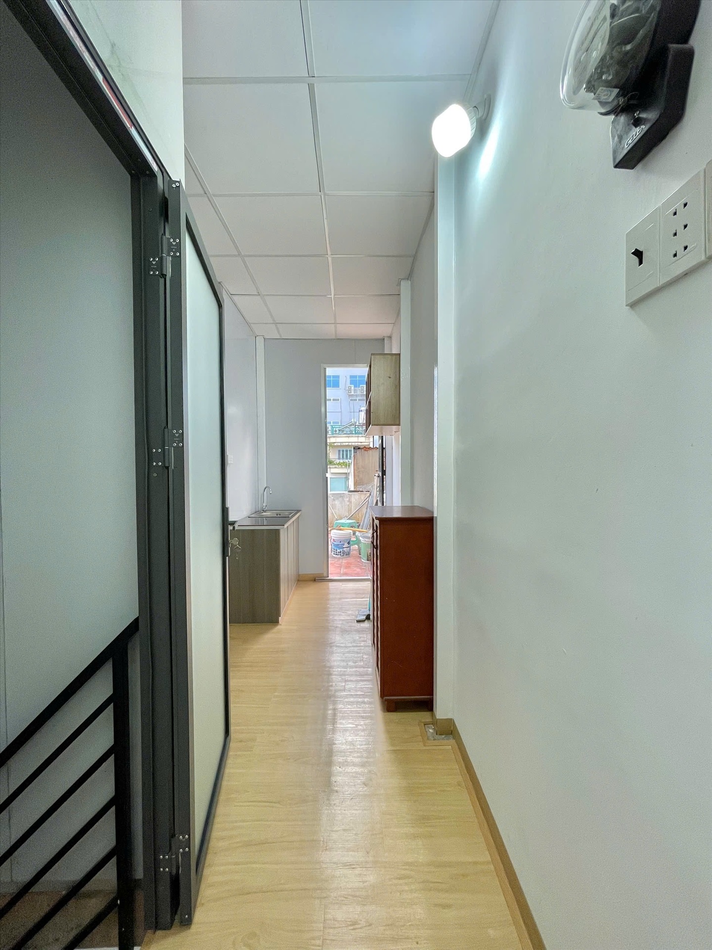 Phòng trọ 2 Phòng ngủ 50m2 tại BHOMES Nguyễn Gia Trí - Bình Thạnh - Phòng khách