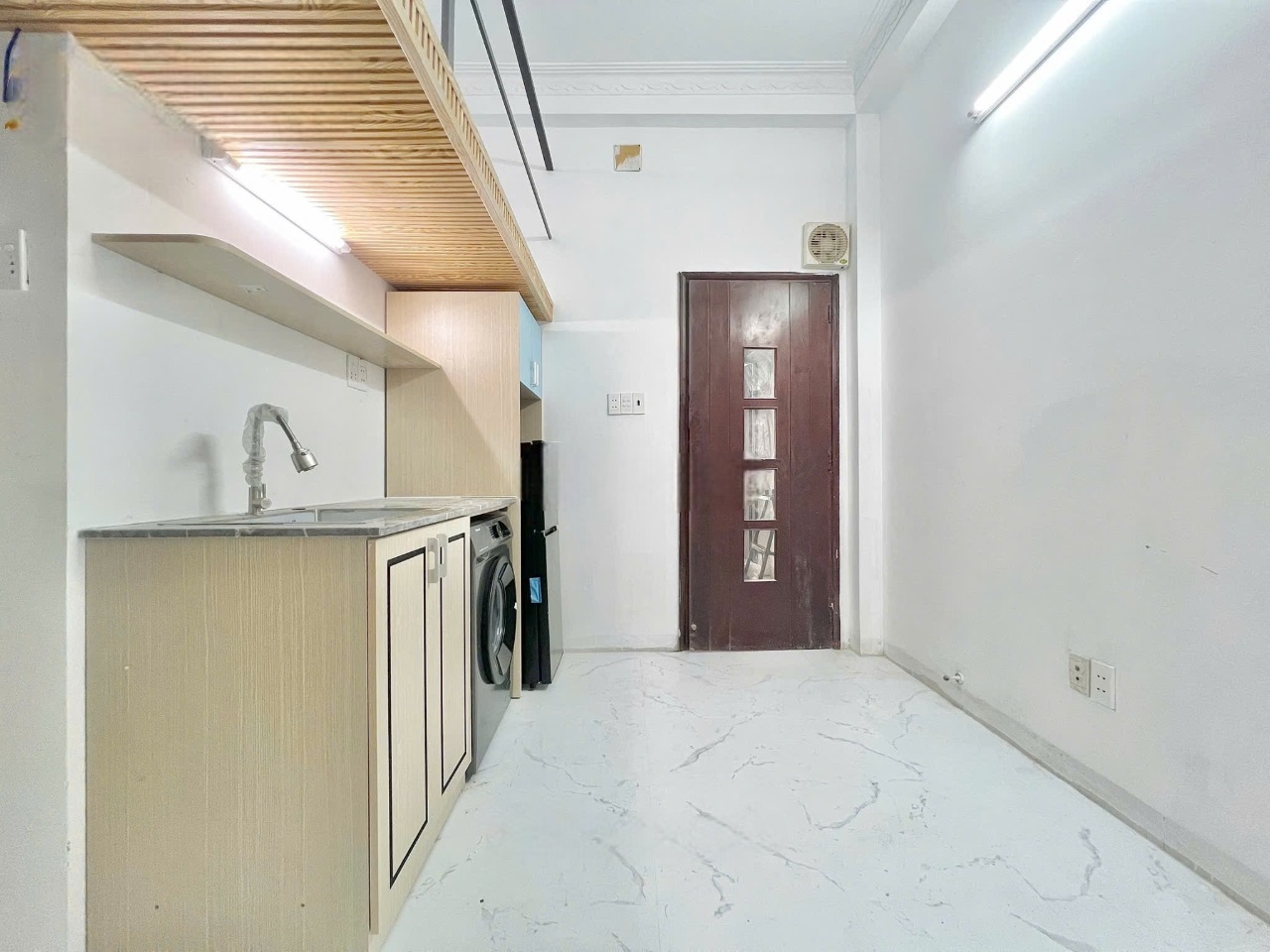 Phòng trọ Duplex 25m2 tại DT Home Điện Biên Phủ - Bình Thạnh - Phòng khách