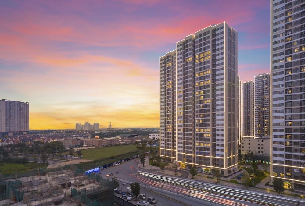 Phòng trọ Vinhomes Smart City - Toàn cảnh tòa nhà (*)