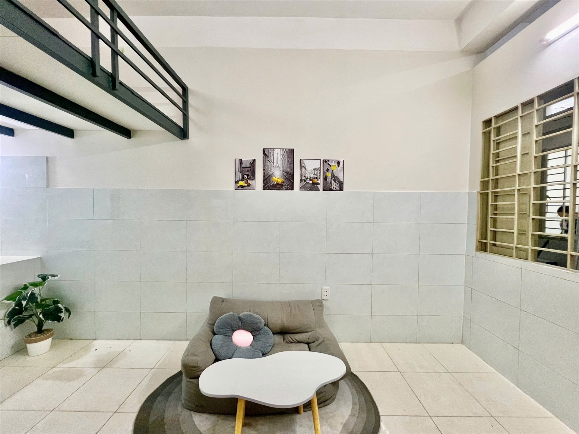 Phòng trọ Duplex 25m2 tại NiceHouses Xô Viết Nghệ Tĩnh - Bình Thạnh - Phòng khách