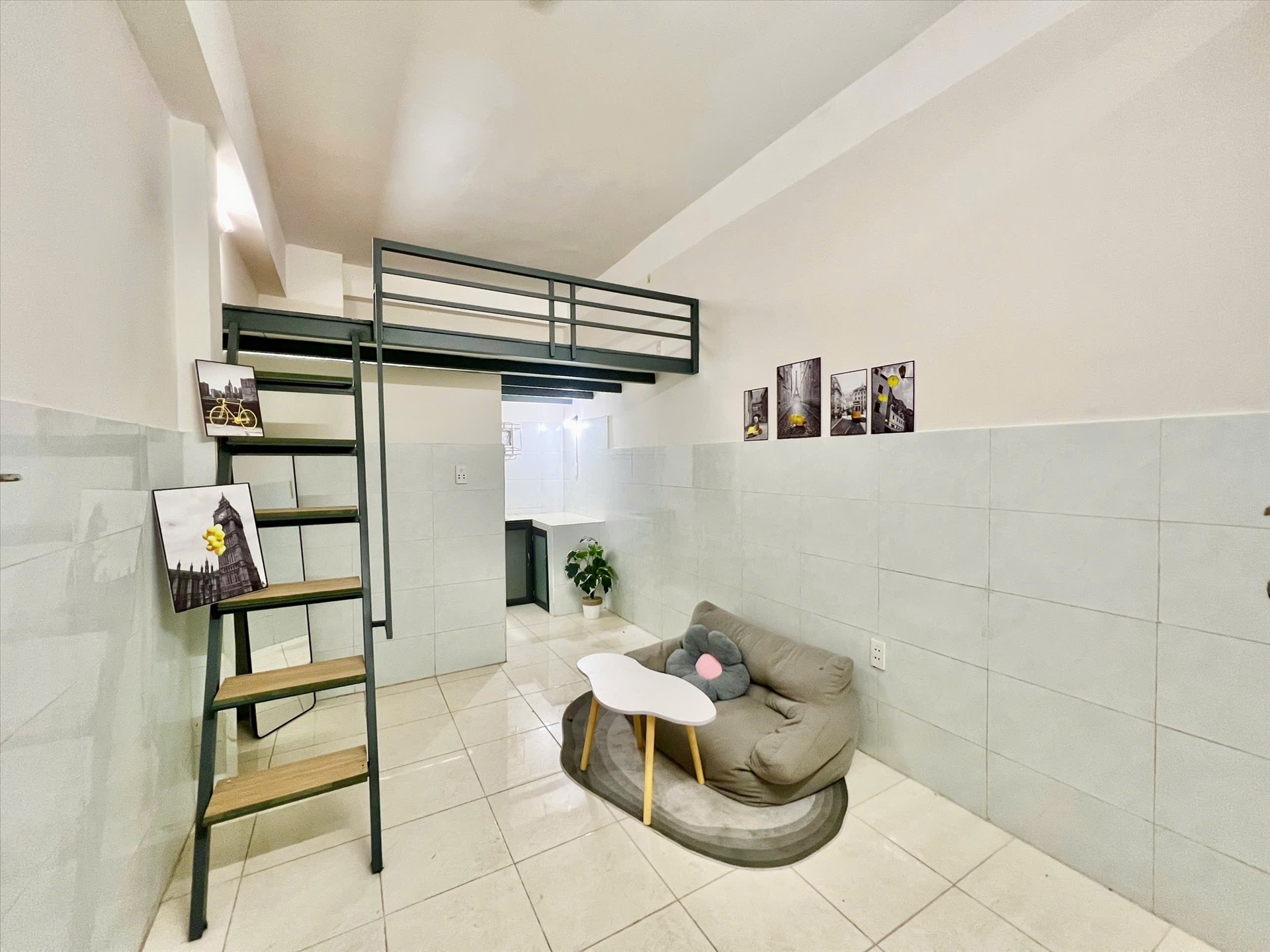 Phòng trọ Duplex 25m2 tại NiceHouses Xô Viết Nghệ Tĩnh - Bình Thạnh - Phòng khách