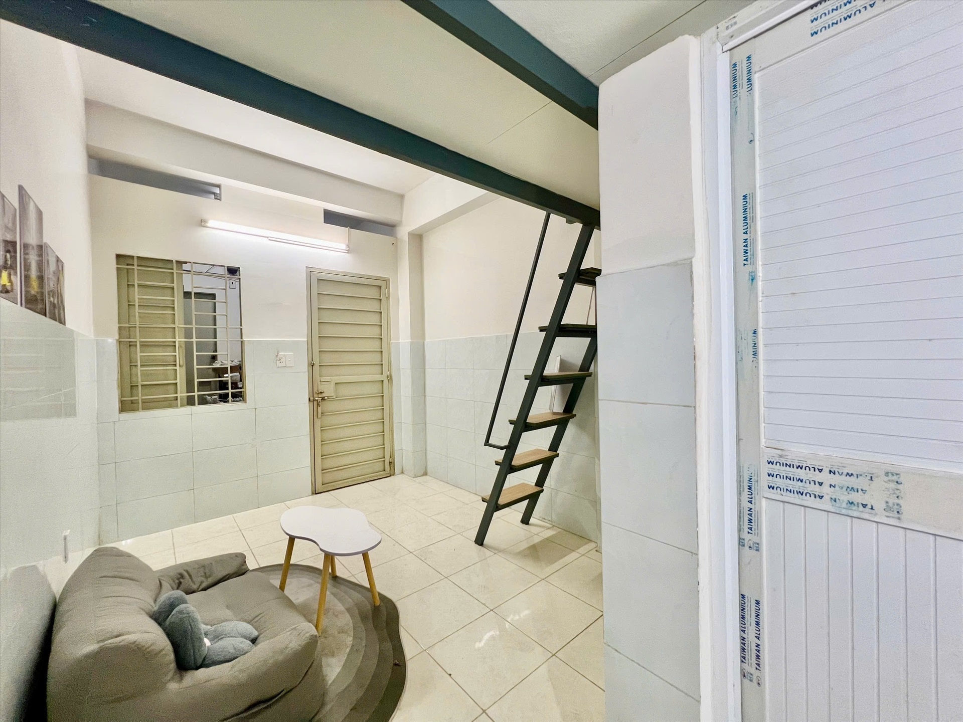 Phòng trọ Duplex 25m2 tại NiceHouses Xô Viết Nghệ Tĩnh - Bình Thạnh - Phòng khách