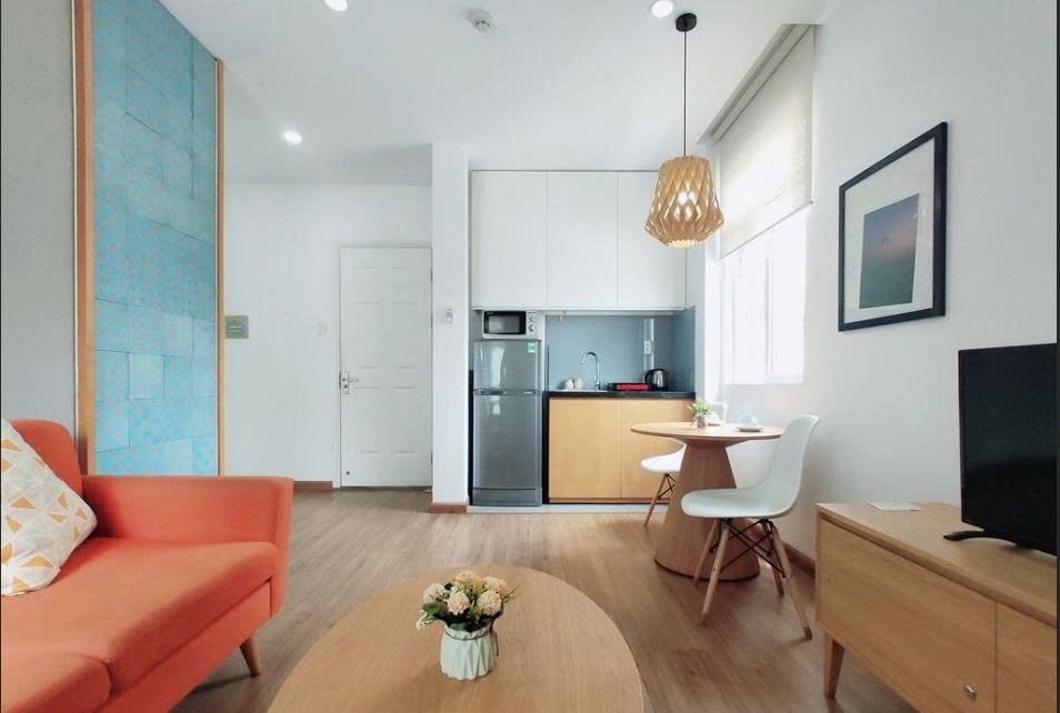 Phòng trọ 1 Phòng ngủ 40m2 tại PTC House 7 Nguyễn Trãi - Quận 1 - Phòng khách