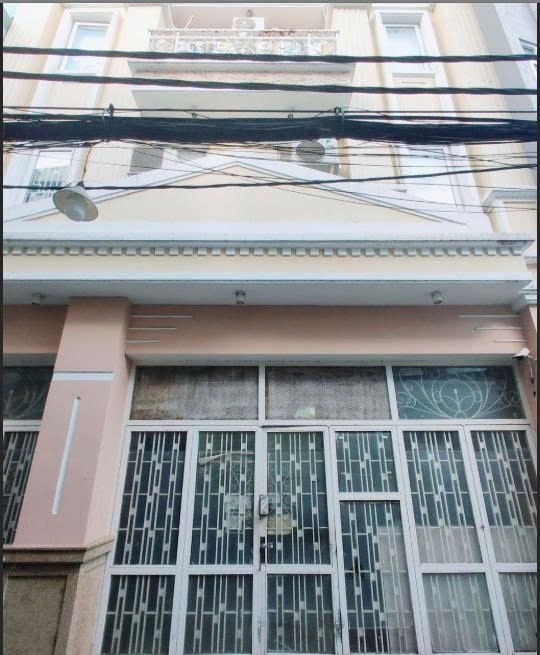 Phòng trọ PTC House Bến Vân Đồn - Quận 4 - Toàn cảnh tòa nhà (*)