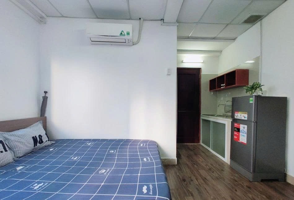 Phòng trọ PTC House Bến Vân Đồn - Quận 4 - Phòng (*)