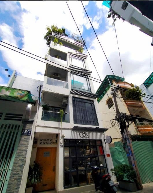 Phòng trọ PTC House 3 Khánh Hội - Quận 4 - Toàn cảnh tòa nhà (*)