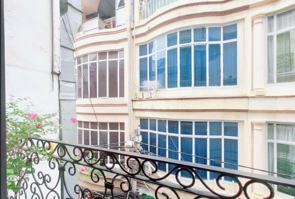 Phòng trọ Studio 30m2 tại PTC House 5 Thái Văn Lung - Quận 1 - Ban công