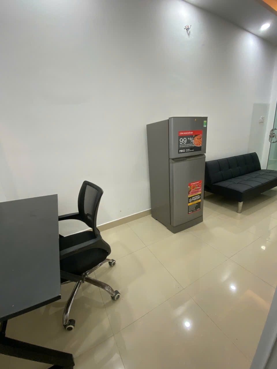 Phòng trọ 1 Phòng ngủ 25m2 tại AT House Bàu Bàng - Tân Bình - Phòng khách