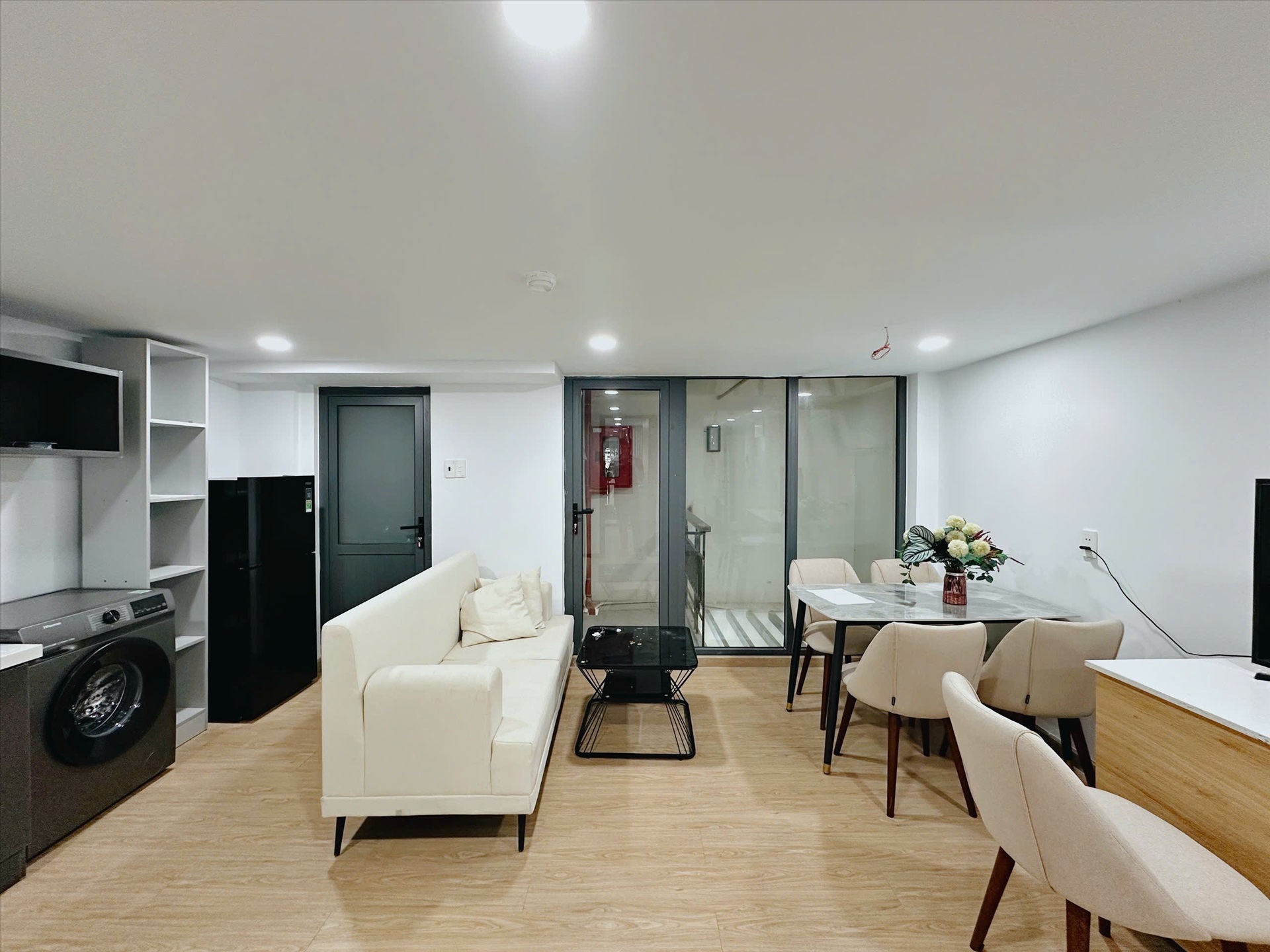 Phòng trọ 1 Phòng ngủ 40m2 tại CH Home Nguyễn Khuyến - Bình Thạnh - Phòng khách