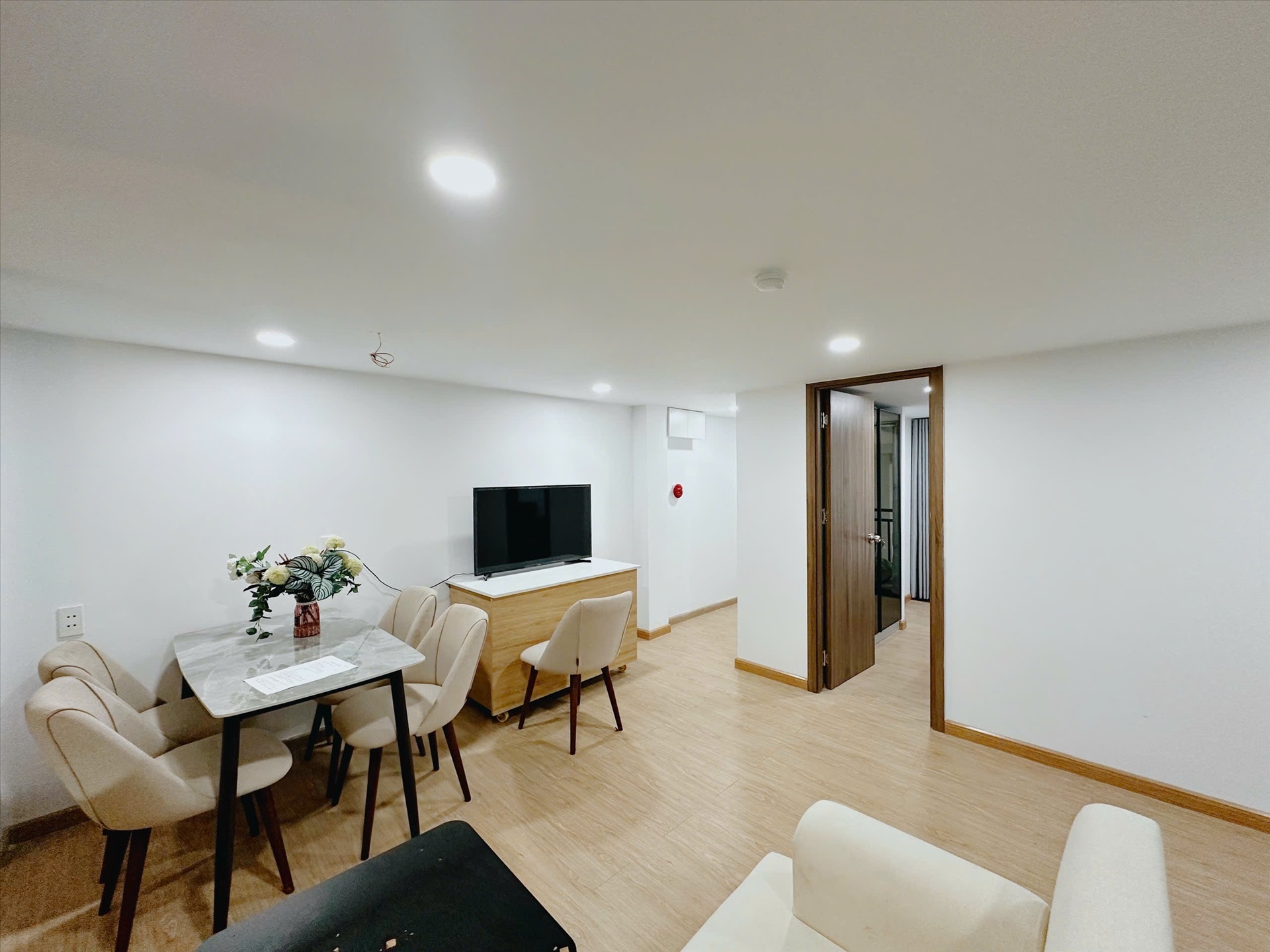 Phòng trọ 1 Phòng ngủ 40m2 tại CH Home Nguyễn Khuyến - Bình Thạnh - Phòng khách