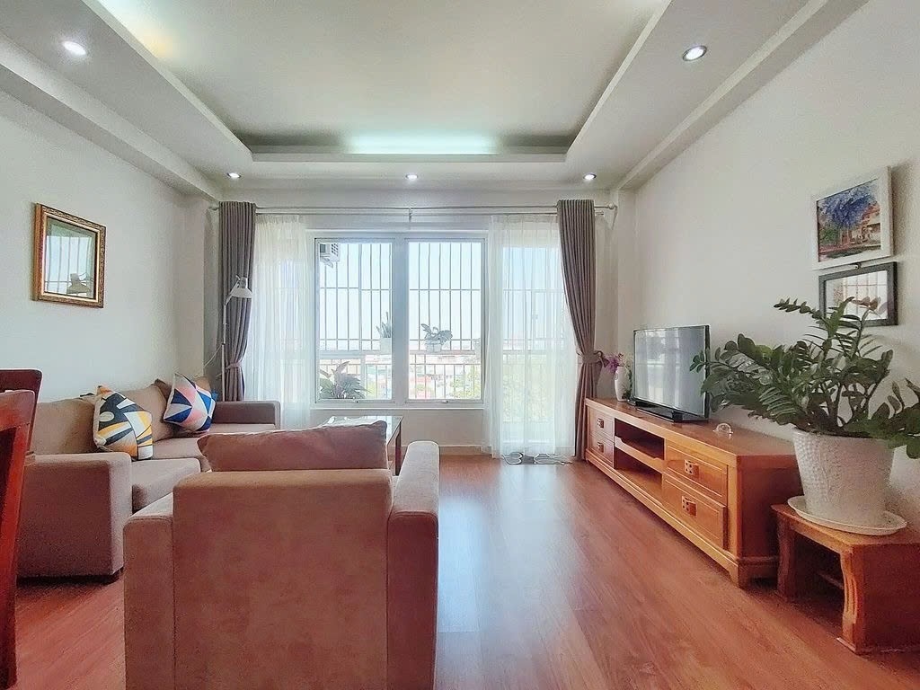 Phòng trọ 1 Phòng ngủ 65m2 tại PTC House Phó Đức Chính - Ba Đình  - Phòng khách