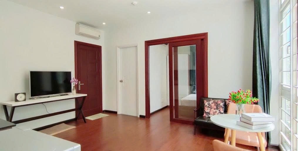 Phòng trọ 1 Phòng ngủ 35m2 tại PTC House Mạc Đĩnh Chi - Quận 1 - Phòng khách