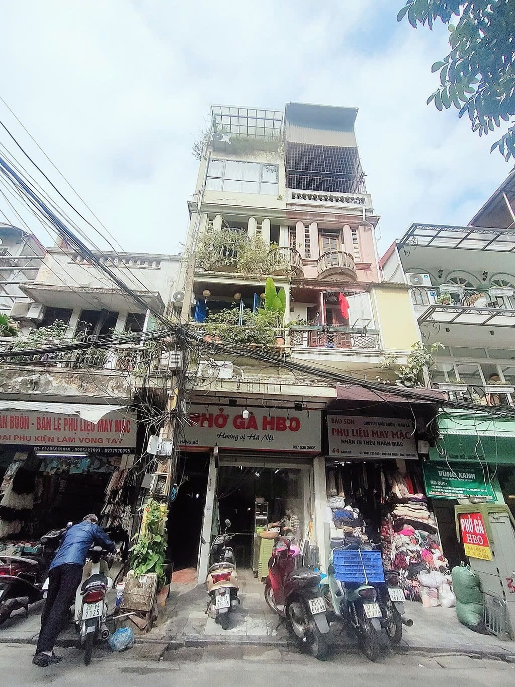 Phòng trọ PTC House Hàng Bồ - Hoàn Kiếm  - Toàn cảnh tòa nhà (*)