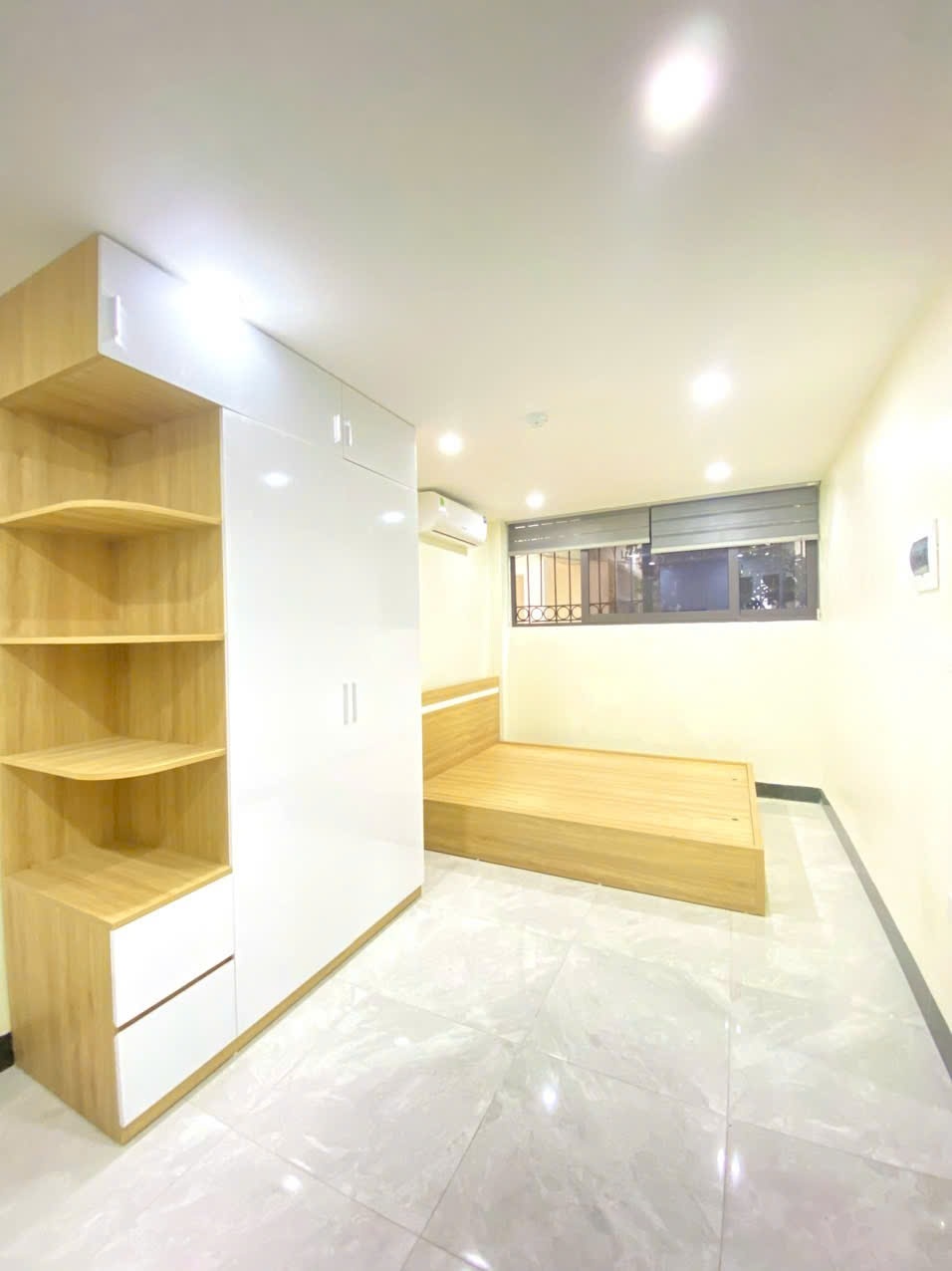 Phòng trọ 4PS Housing Tân Ấp - Ba Đình - Phòng (*)