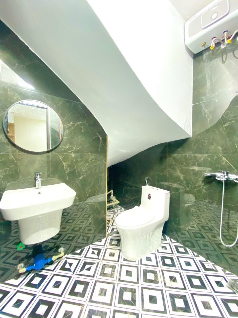 Phòng trọ Studio 25m2 tại 4PS Housing Tân Ấp - Ba Đình - Phòng tắm