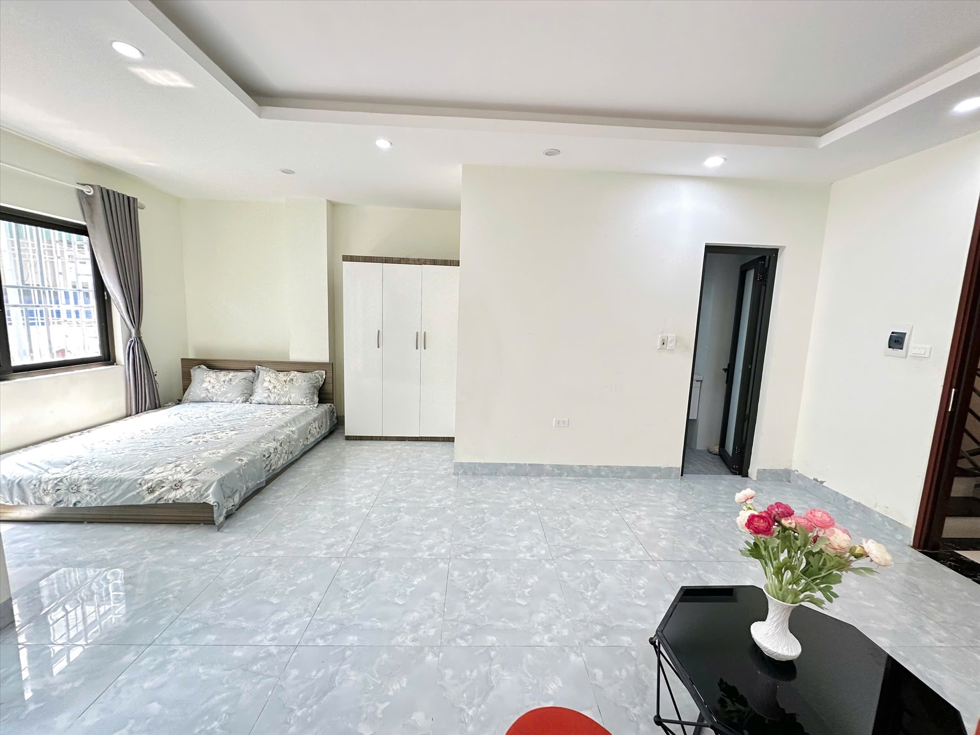 Phòng trọ Studio 35m2 tại TT House 3 Đường Láng - Đống Đa - Phòng ngủ