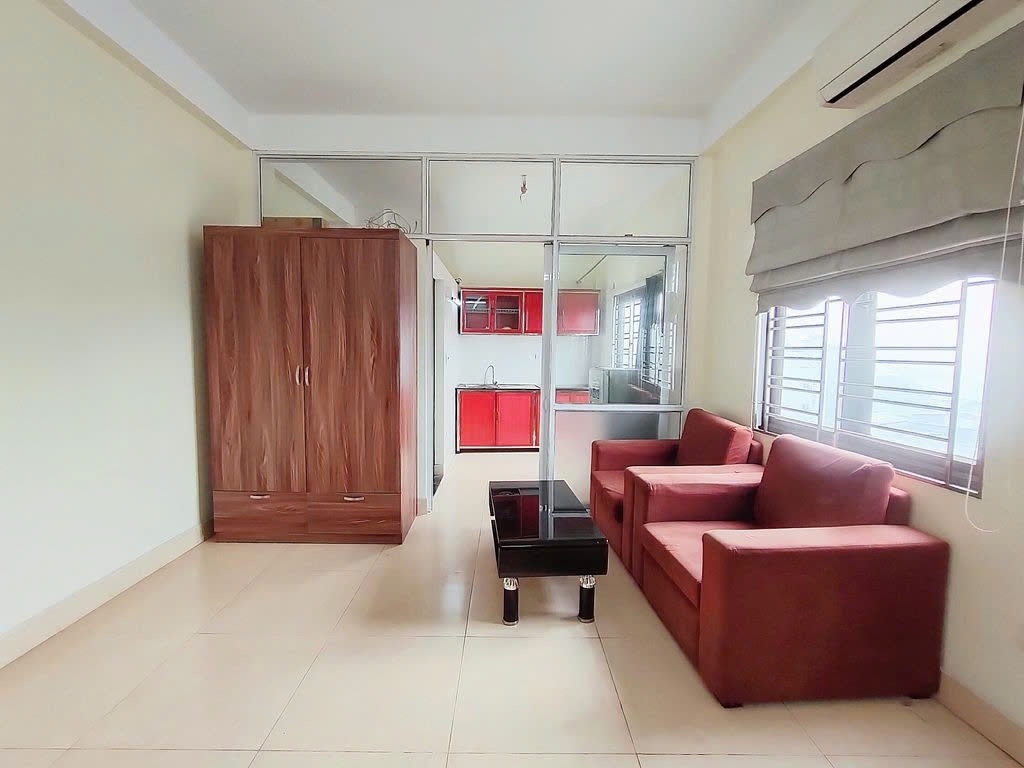 Phòng trọ Studio 30m2 tại PTC House Lê Quang Đạo - Nam Tù Liêm  - Phòng khách