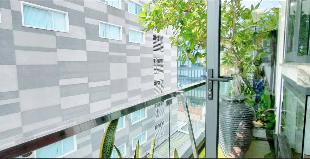 Phòng trọ Studio 30m2 tại PTC House 1 Cao Thắng - Quận 3 - Ban công