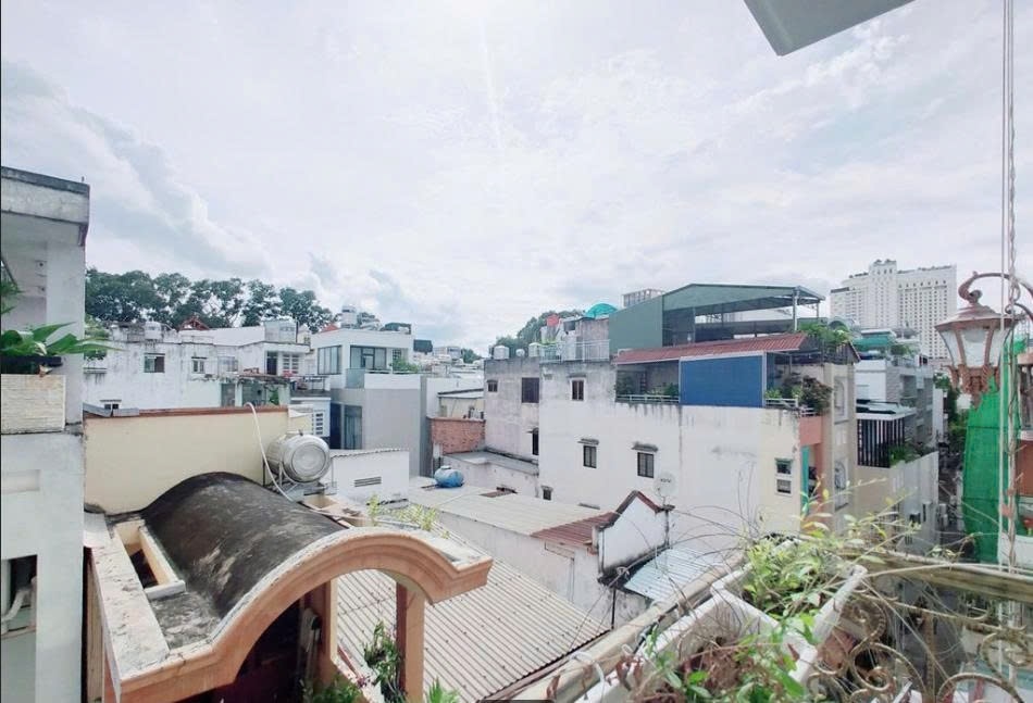 Phòng trọ Studio 20m2 tại PTC House 2 Võ Thị Sáu - Quận 3 - Ban công