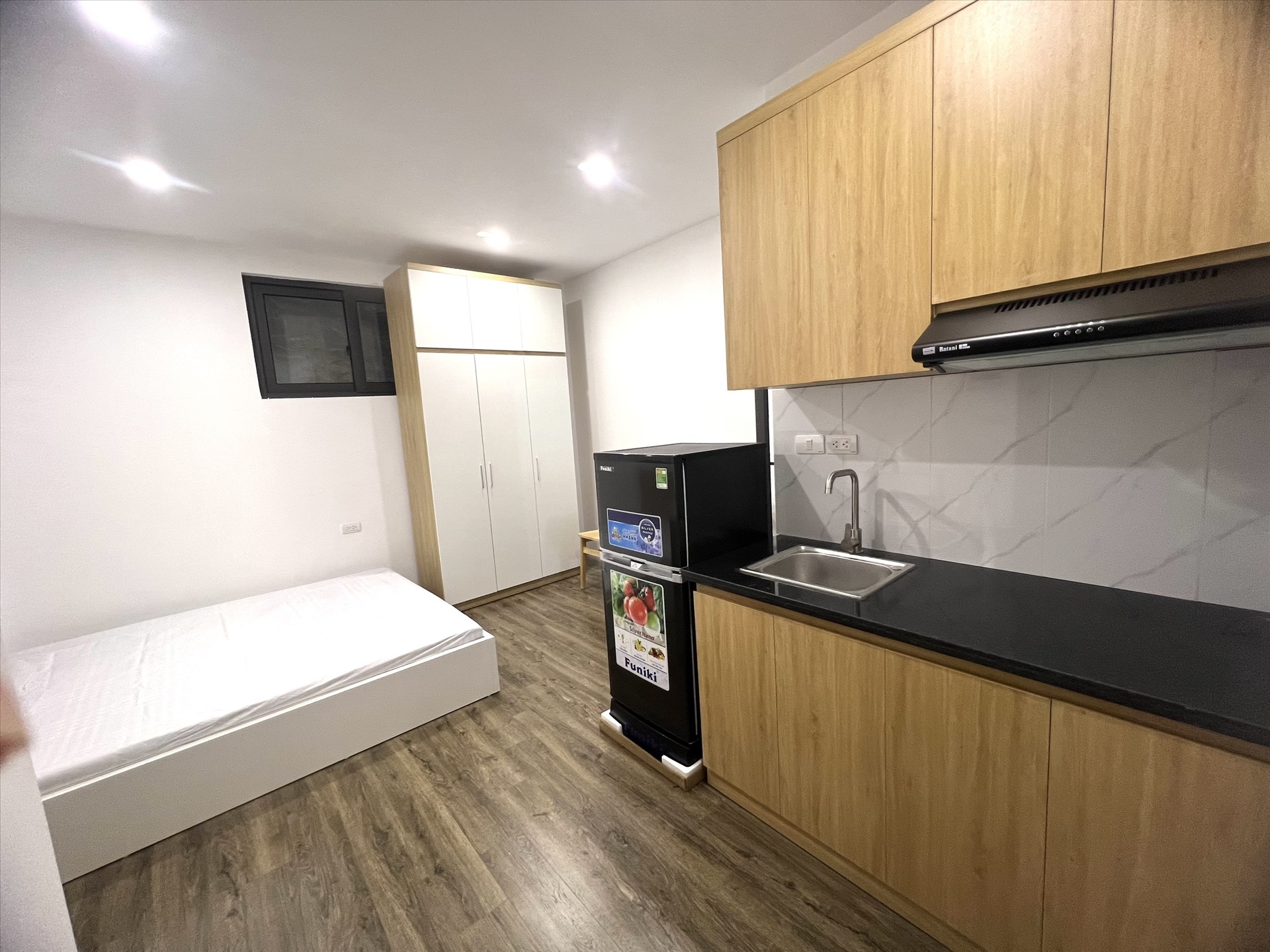 Phòng trọ Studio 30m2 tại THT Land Khúc Thừa Dụ - Cầu Giấy - Phòng bếp