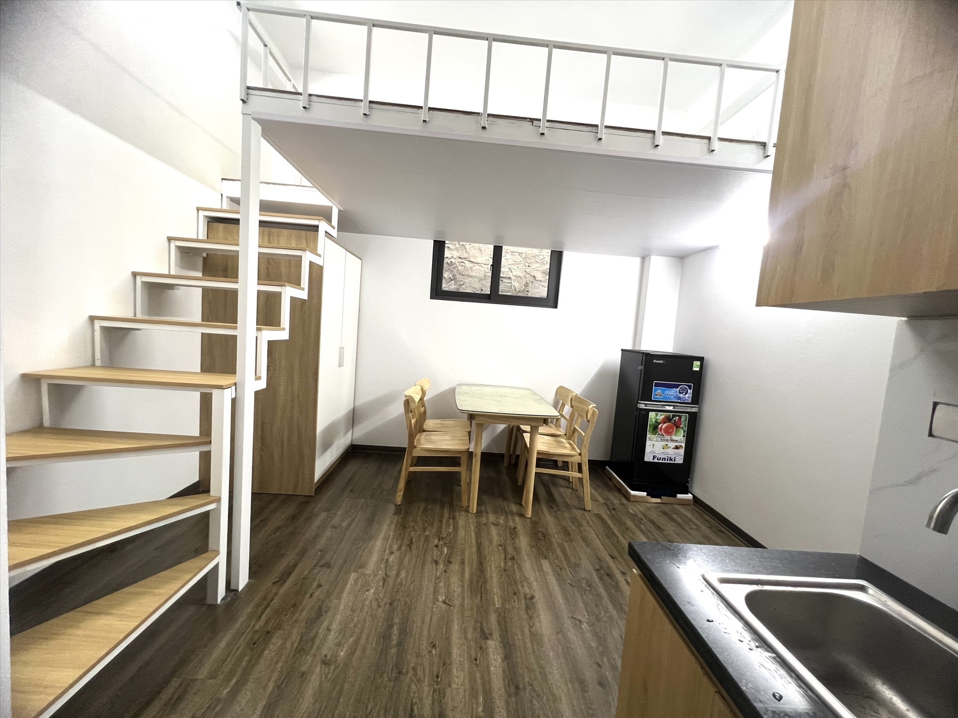 Phòng trọ Duplex 35m2 tại THT Land Khúc Thừa Dụ - Cầu Giấy - Phòng khách