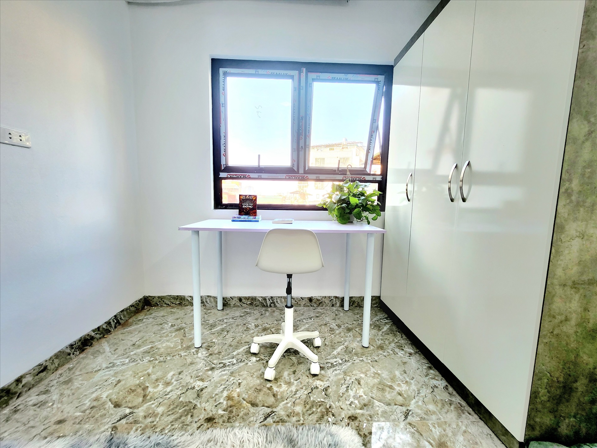 Phòng trọ Studio 25m2 tại THT Land Khương Đình - Thanh Xuân - Phòng khách