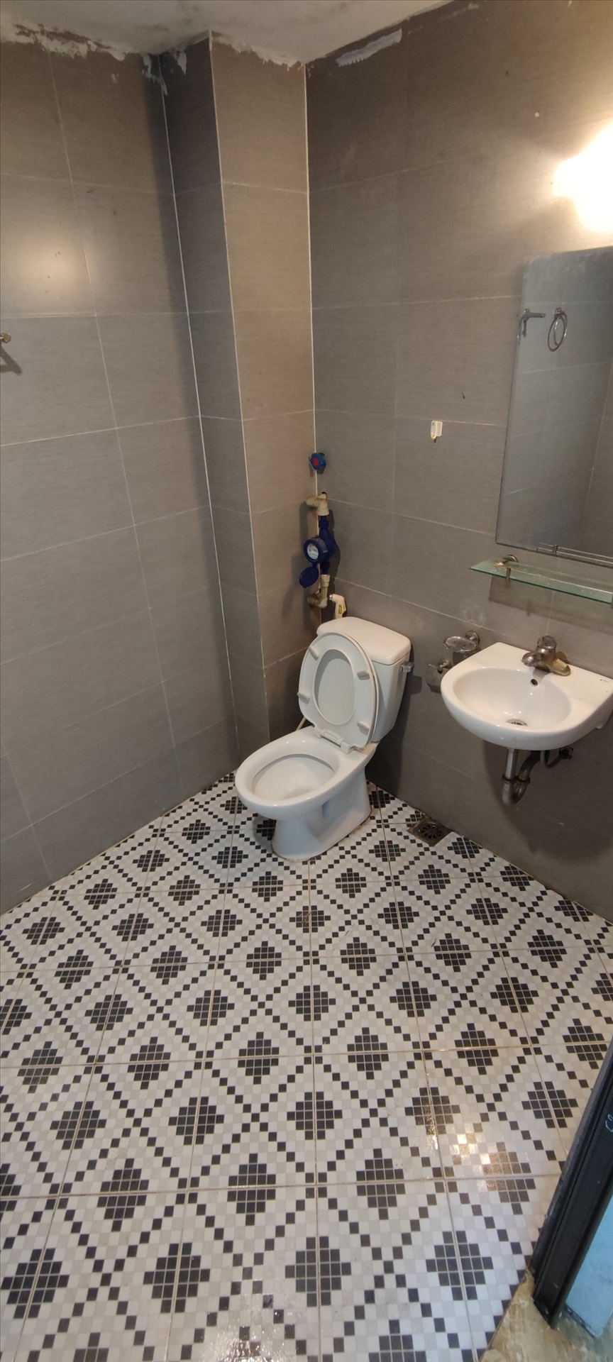 Phòng trọ 1 Phòng ngủ 45m2 tại THT Land Vũ Tông Phan - Thanh Xuân - Phòng tắm