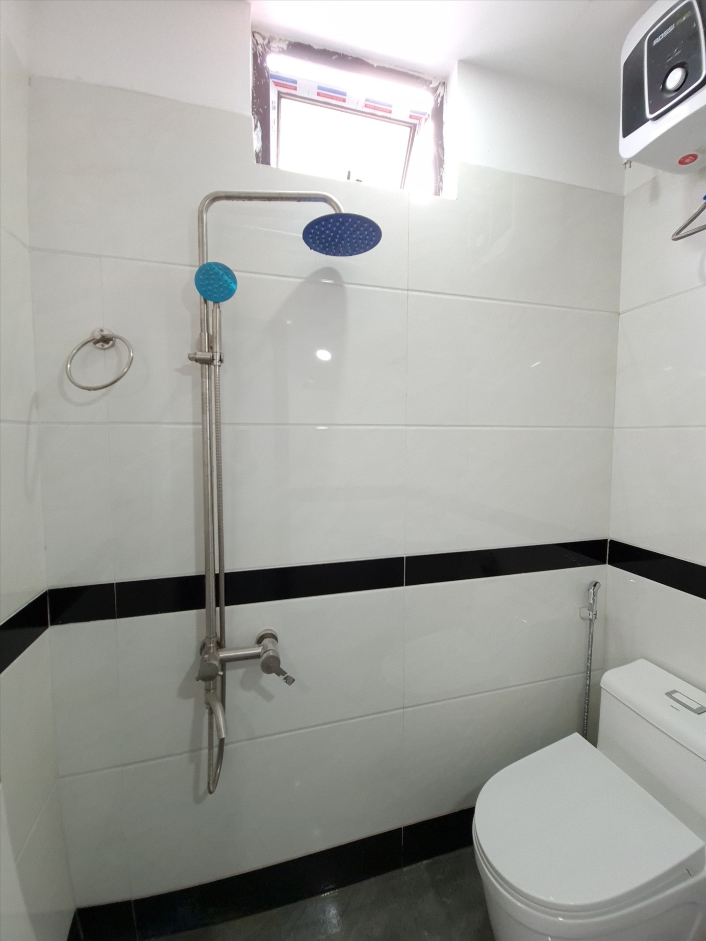 Phòng trọ Studio 35m2 tại THT Land Trịnh Đình Cửu - Hoàng Mai - Phòng tắm