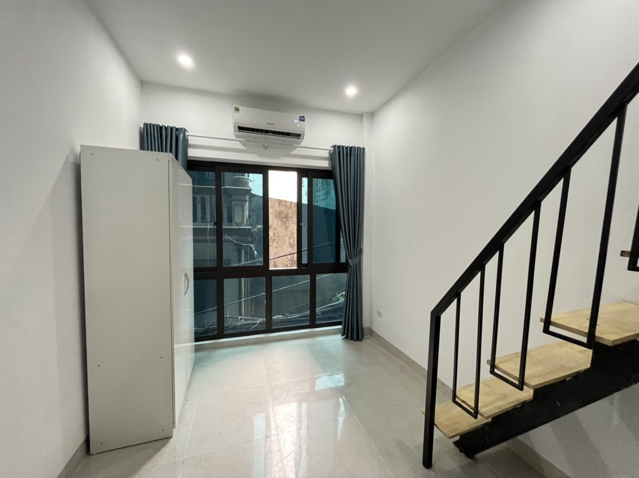 Phòng trọ Duplex 25m2 tại THT Land 2 Khương Đình - Thanh Xuân - Phòng khách