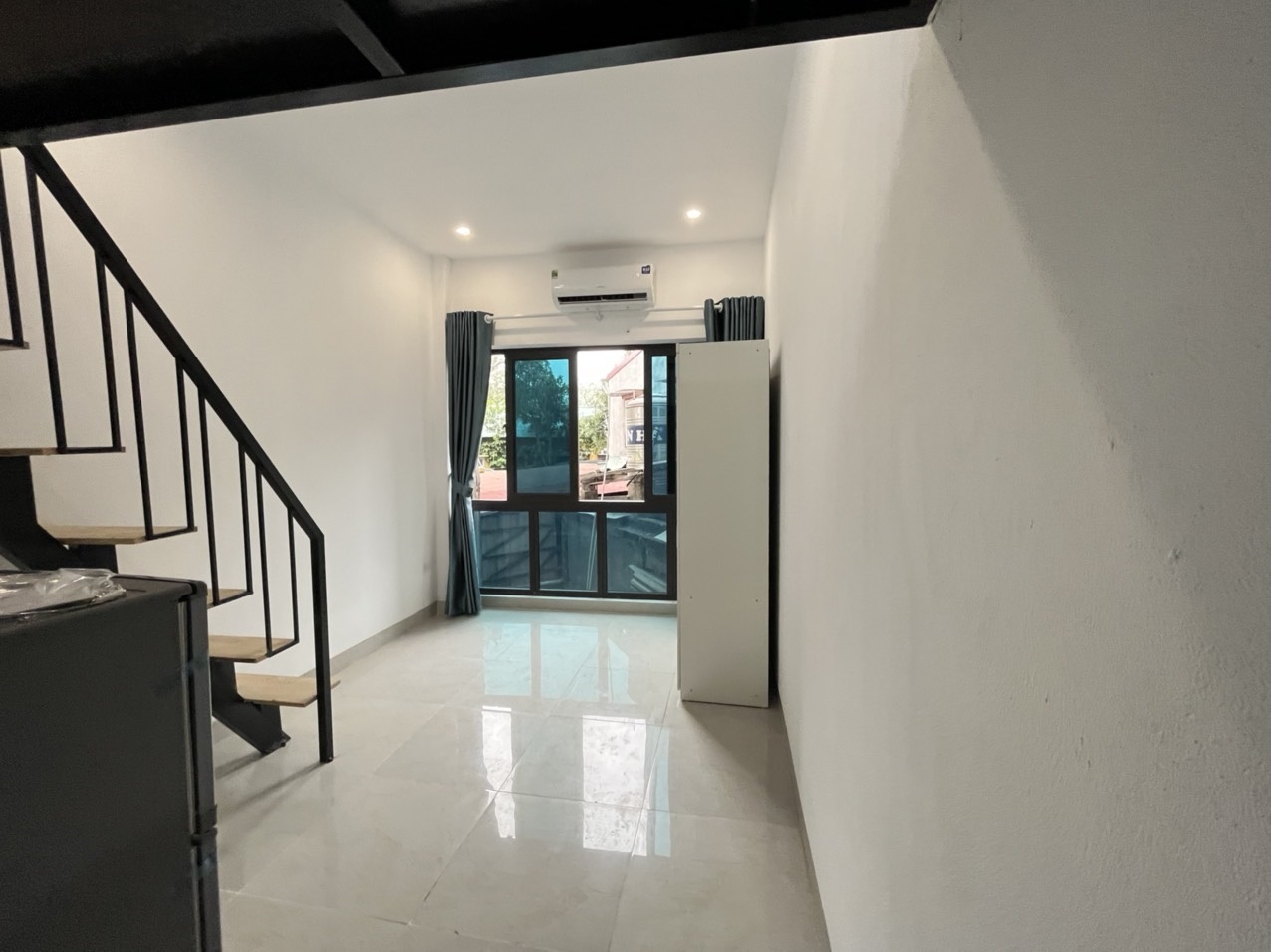 Phòng trọ Duplex 25m2 tại THT Land 2 Khương Đình - Thanh Xuân - Phòng khách