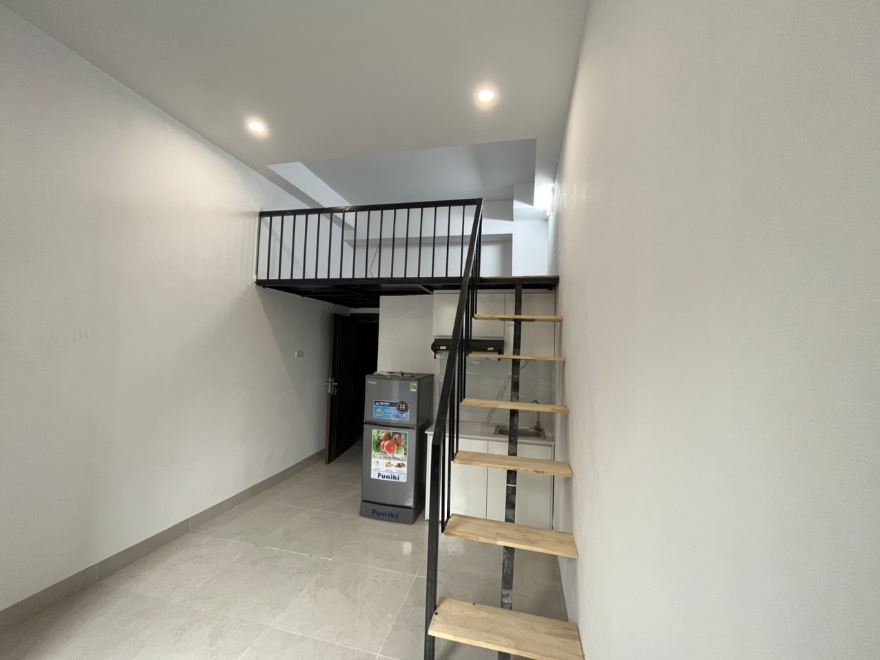 Phòng trọ Duplex 25m2 tại THT Land 2 Khương Đình - Thanh Xuân - Phòng khách