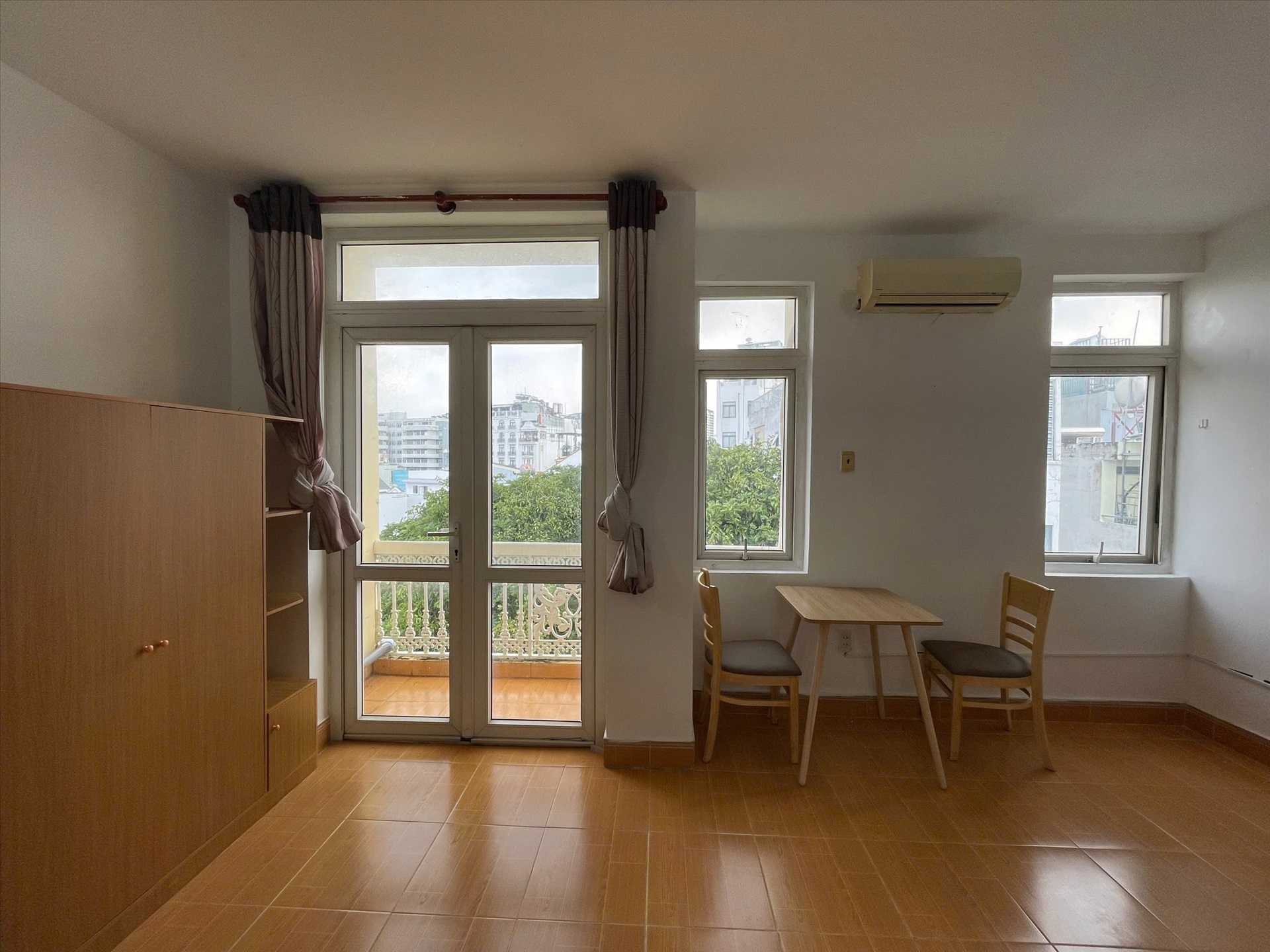 Phòng trọ Jinjoo Home Yên Thế - Tân Bình - Phòng (*)